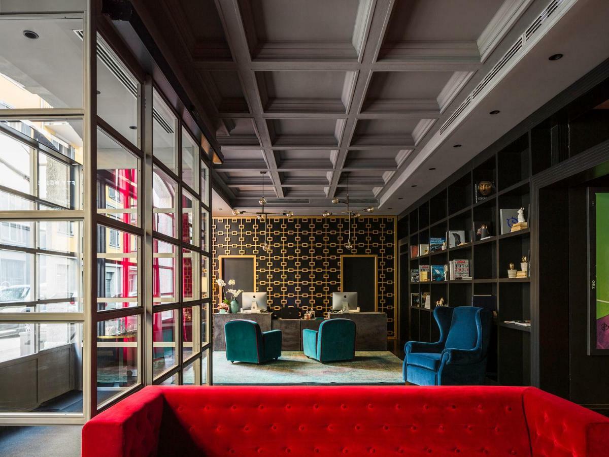 Hotel Palazzo Cornalia à Milan Extérieur photo The library at the hotel